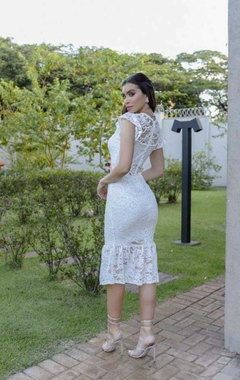 Vestido branco midi noiva civil na internet