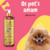 Frasco de shampoo Limpeza Intensa Safira Bambu Mossô 500ml da Dolce Pet ao lado de um cachorro Pomerânia feliz.