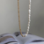 Collar Perlas Naturales Cadena Torsal Chapa De Oro 18k - tienda en línea