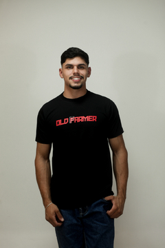 Camiseta Masculina Old Farmer - Outsider - Preta