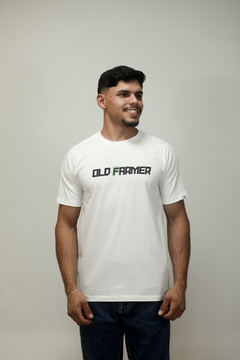 Camiseta Masculina Old Farmer - Outsider - Branca - comprar online