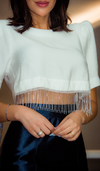 Cropped com ombreira e strass