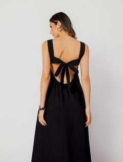 VESTIDO LONGO EM CAMBRAIA - YASMIN - PRETO - comprar online