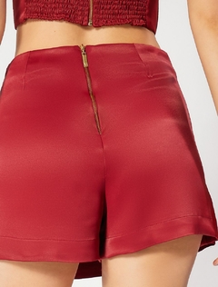 SHORT SAIA ALFAIATARIA - RAFAELA - VERMELHO ACETINADO - loja online