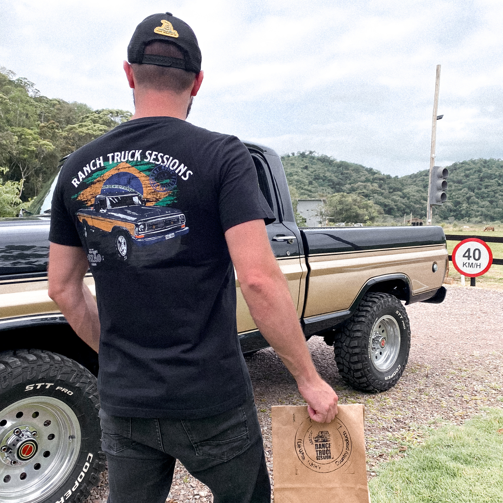 Camiseta Ford F1000 Preta - Ranch Truck Sessions