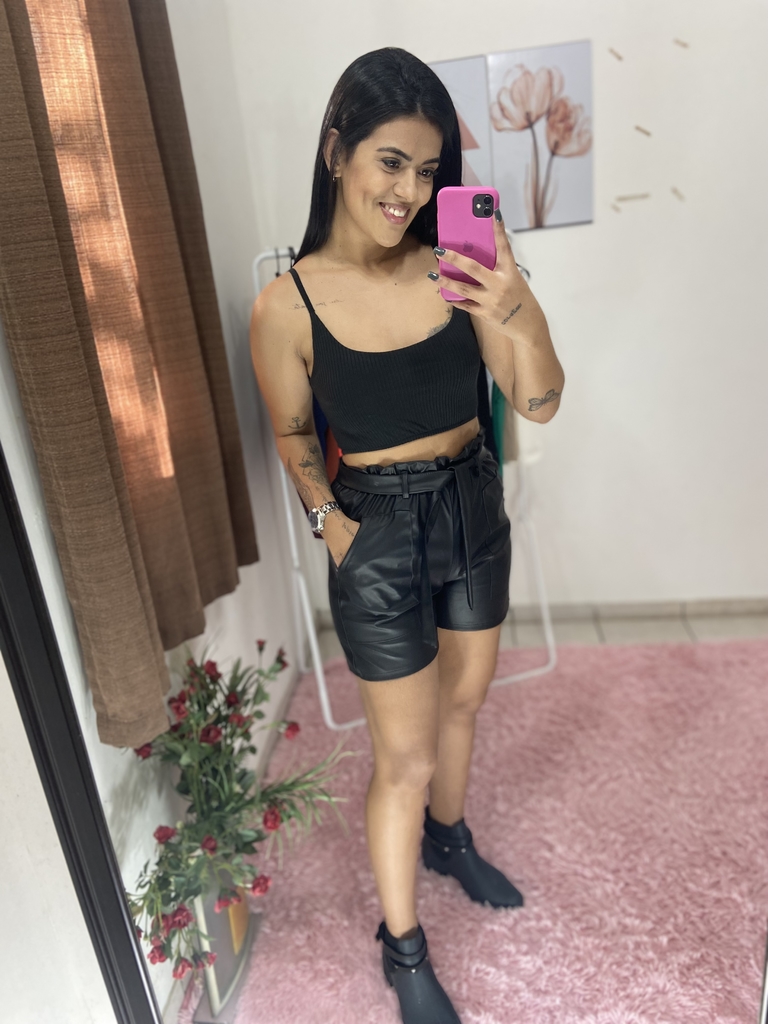 Short Couro Fake - Comprar em Loja Sisters