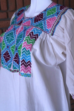 Blusa bordada a mano Mod Ejutla Multicolor UT - comprar en línea