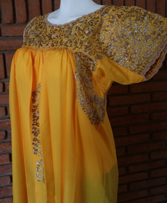 Vestido Bordado A Mano San Antonino Amarillo-dorado Ut - comprar en línea