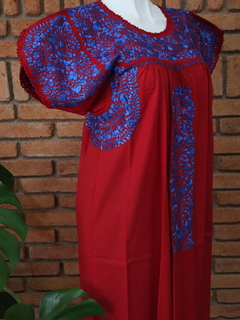 Vestido Bordado A Mano San Antonino rojo con azul rey UT - comprar en línea