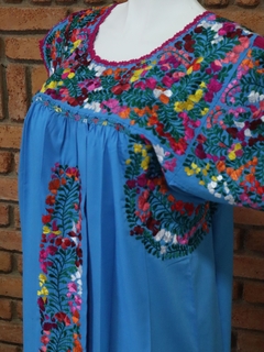 Imagen de Vestido Bordado A Mano San Antonino turquesa multicolor UT