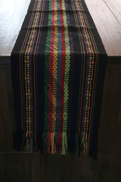 Camino de Mesa hecho en telar de cintura - Lari Moda