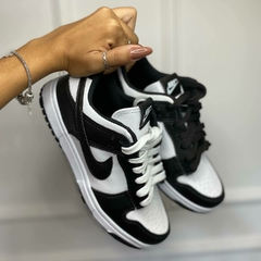 Imagem do Tênis Nike Dunk Low Preto