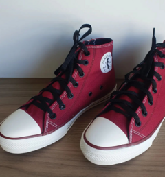 Tênis All Star Botinha Chuck Taylor na internet