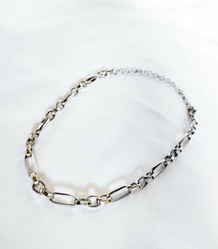 Colar choker em aço cadeado - comprar online