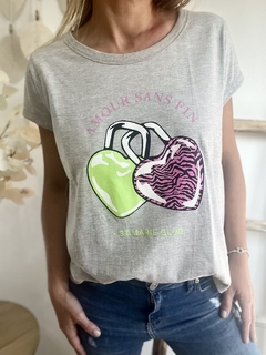 Remera DONNA en internet