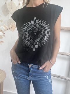 Remera SUN RAY negro