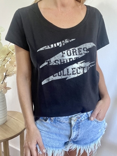 Remera FORES COLLECTION negra - comprar online