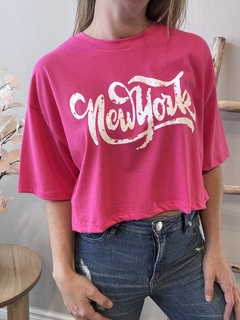 REMERA NEW YORK FUCSIA - comprar online