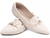 Sapatilha mocassim feminina de bico fino na cor bege, com detalhe de nó na parte frontal.
Sapatilha Mocassim Feminina
Sapatilha Bico Fino
Sapatilha Confortável
Sapatilha Elegante
Calçado Feminino Casual
Sapatilha Napa Off White
Sapatilha com Forro Acolcho