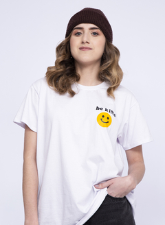 Camiseta Oversized Kind People - loja online