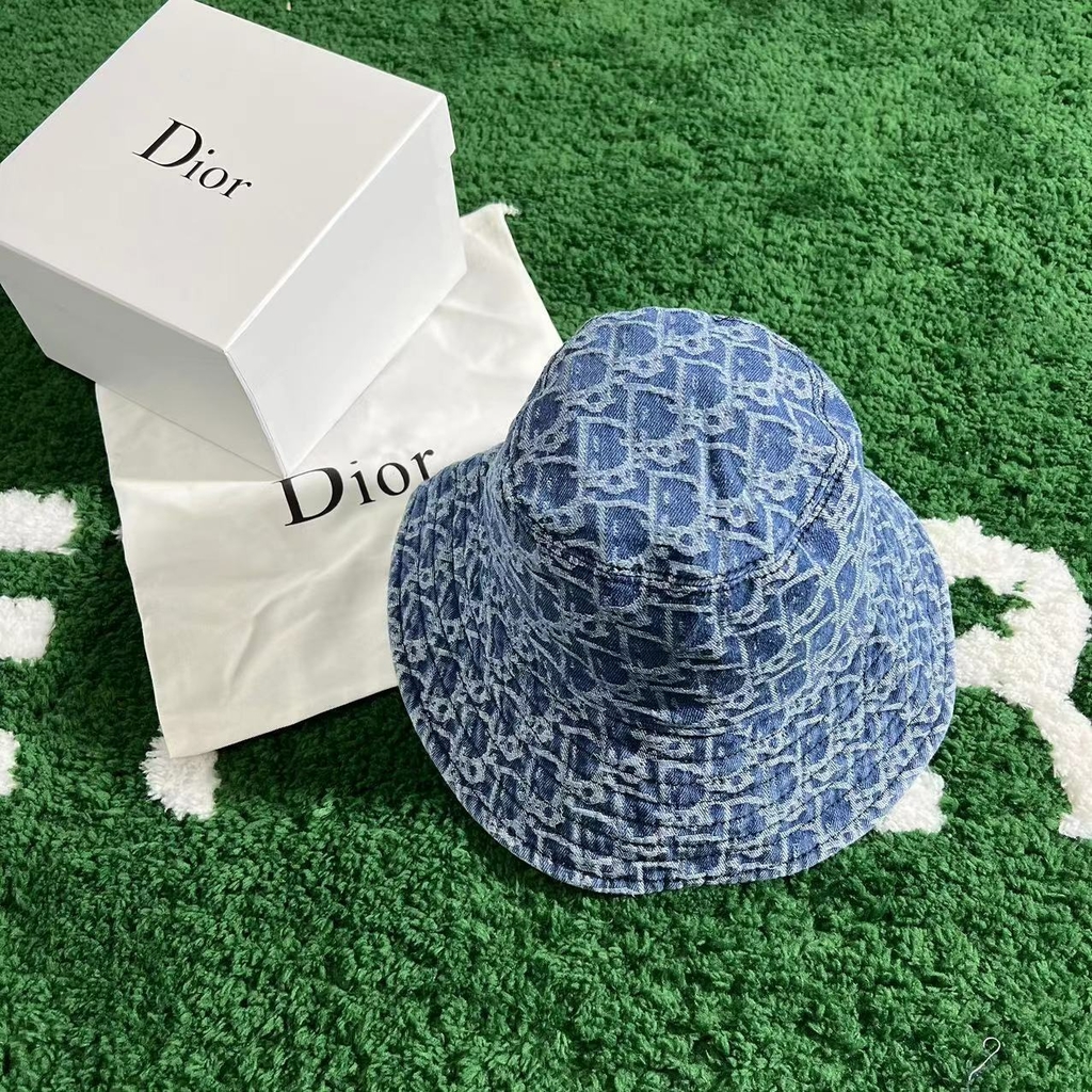 Stussy x LV Monogram Bucket Hat, Men's Fashion, Watches & Accessories, Caps  & Hats on Carousell