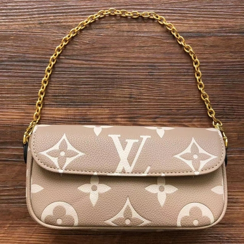 Cheap Replica Louis Vuitton Ivy WoC Wallet on Chain Ivy Monogram