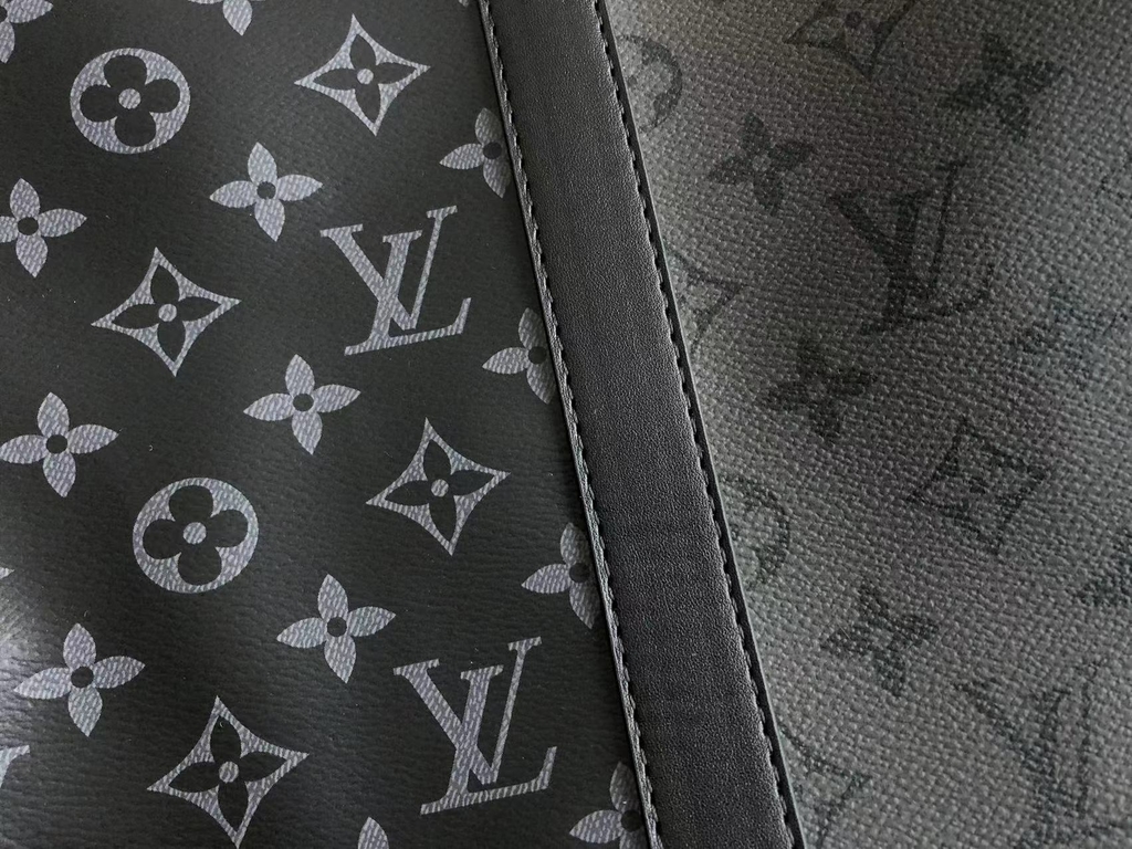 Louis Vuitton and Bape, I like LV, I like vinyl. Grey inclu…