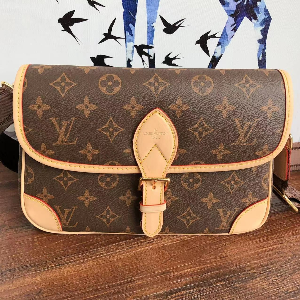 Diane crossbody bag Louis Vuitton Brown in Cotton - 35558898