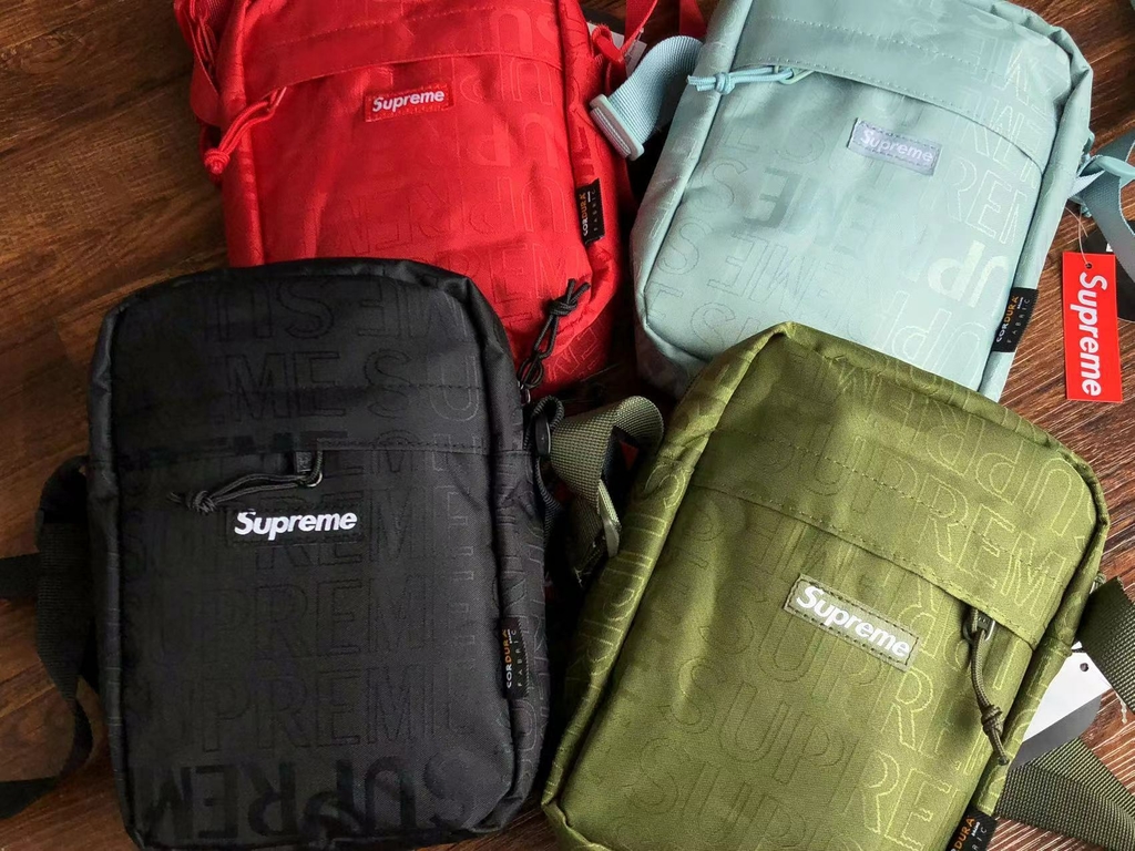 Supreme - Supreme Shoulder Bag (SS18) on Designer Wardrobe
