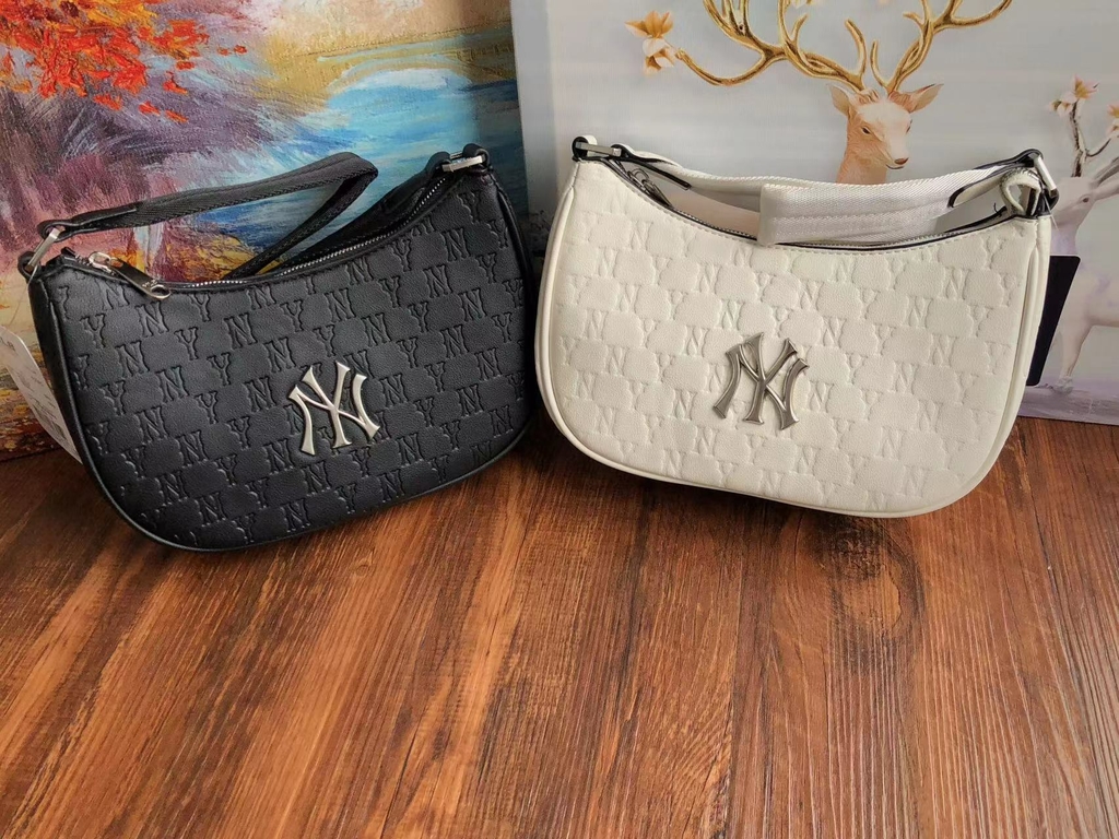 MLB Monogram Jacquard Hobo New York Tankees Bag