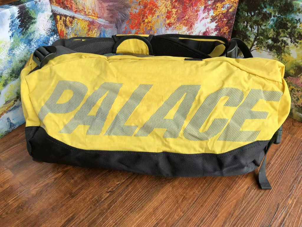 Palace Clipper Bag: The Golden Touch of Euphoria