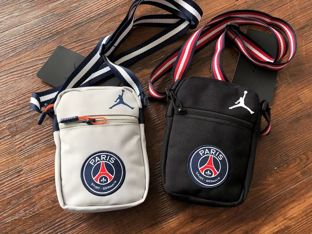 Jordan Paris Saint-Germain crossbody bag in black