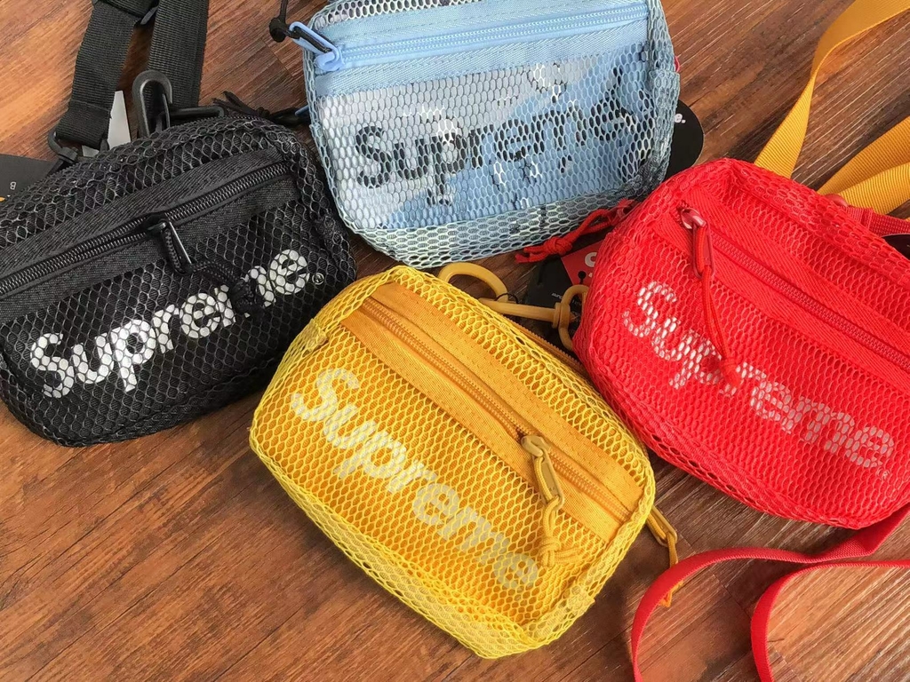 Supreme Small Puffer Bag