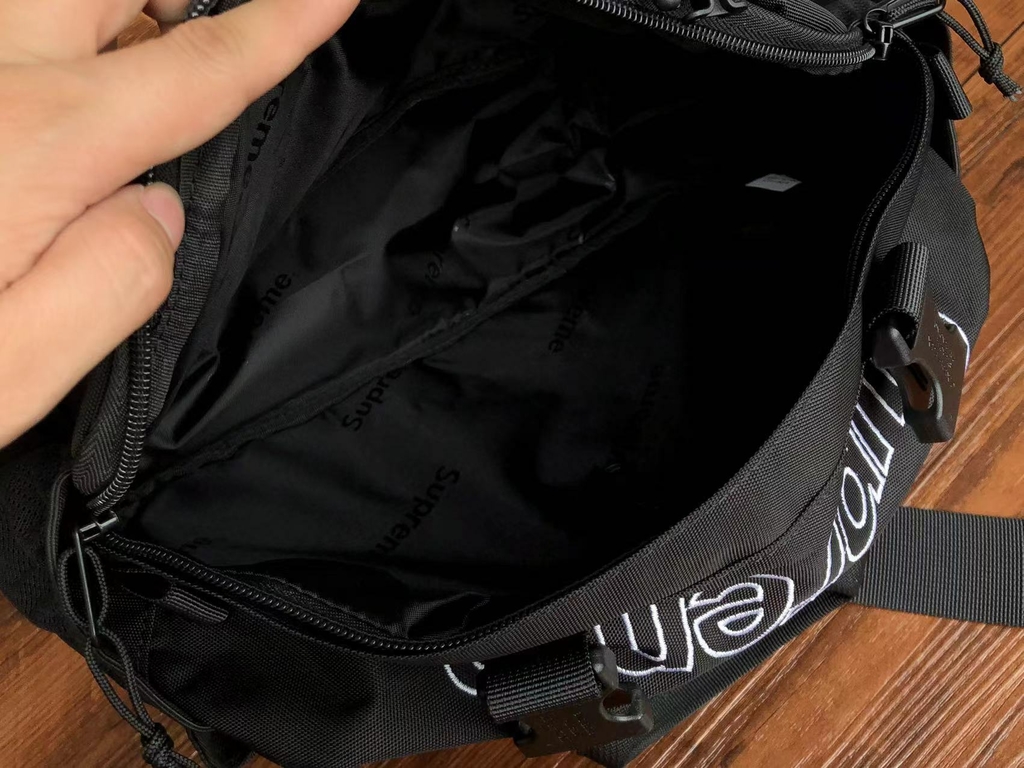 SUPREME WAIST BAG BLACK FW17 - Stay Fresh