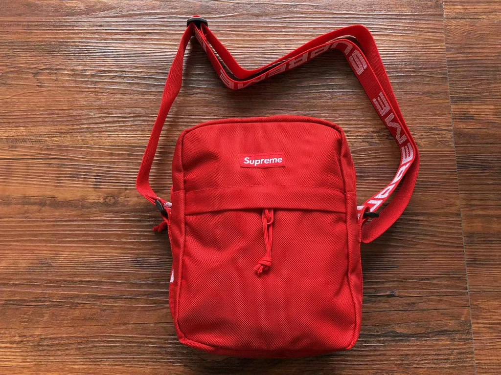 Supreme shoulder bag ss18 (Red)