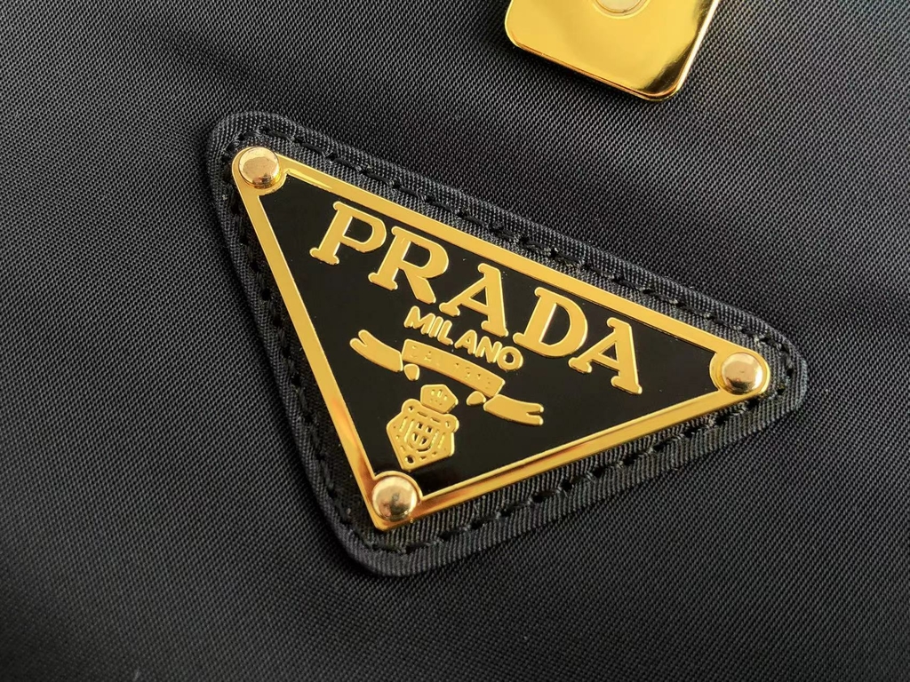 Prada Vintage Dark Blue Kelly Bag: The Style Icon