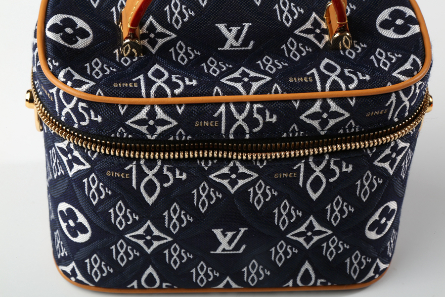 Discover the Magic of Louis Vuitton Neonoe Monogram