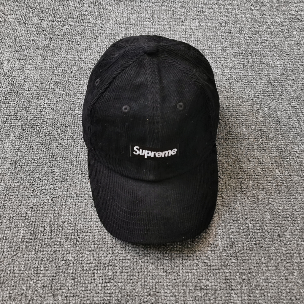 Supreme Ripple Corduroy 6-Panel Cap 'White''black': style and