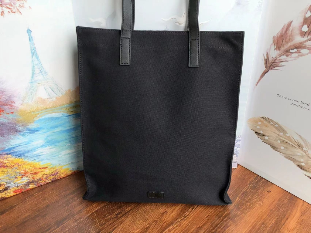 MLB New York Yankees: Canvas Tote Bag for Unique Style