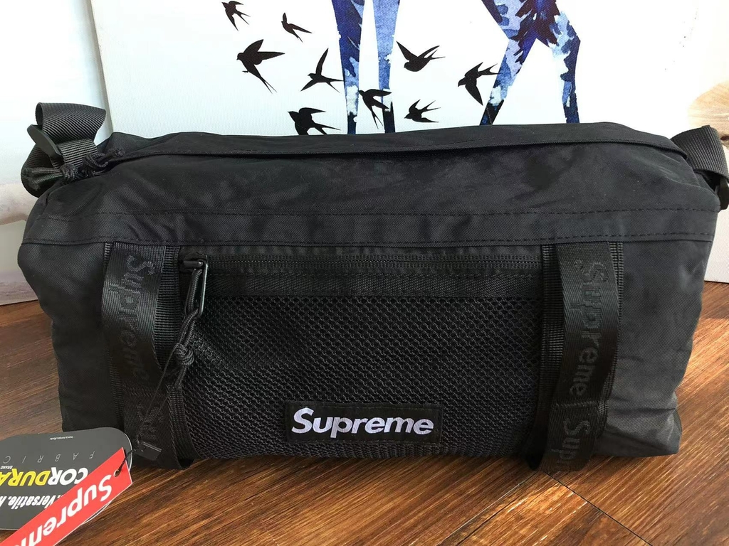 Supreme FW19 black duffle bag messenger box logo Side Bag Cordura