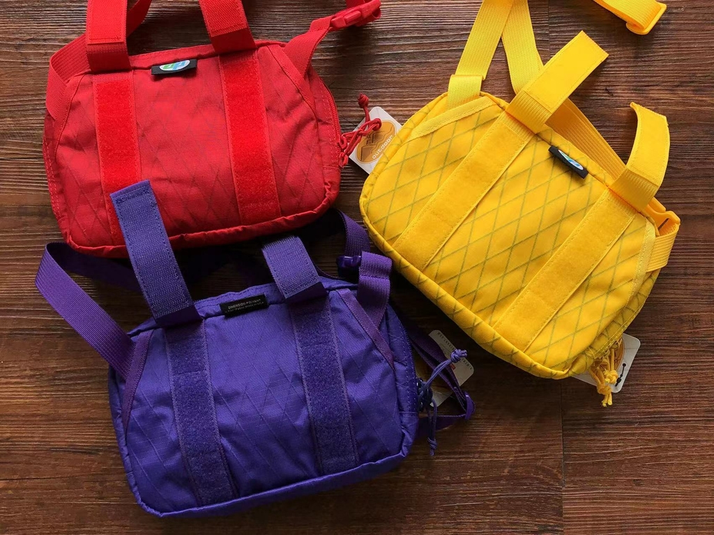 Supreme Shoulder Bag: The Vibrant Exuberance of Style and Comfort