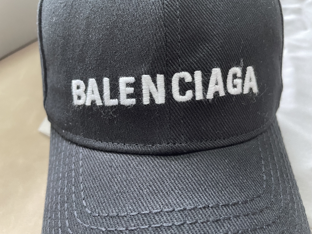 Balenciaga Logo Cap Double Style and Luxury"