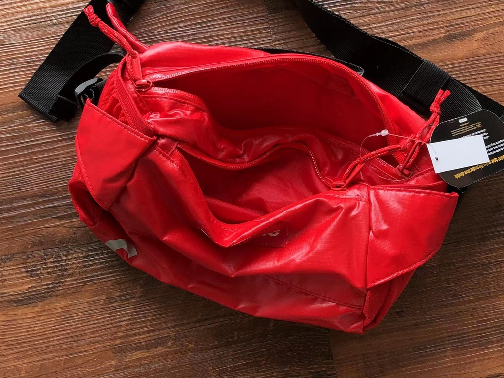 Supreme Waist Bag (Red)