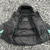 central-cee-puffer-azul-preto