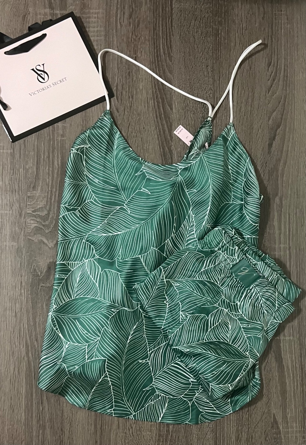 Victoria's Secret Shaded Spruce Green Stretch Lace Satin Cami Set