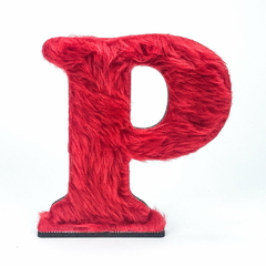 Letra "P" Pelúcia Vermelha