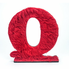 Letra "Q" Pelúcia Vermelha