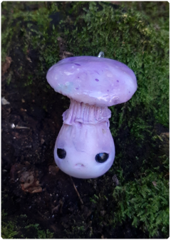 Mushroom Being Amulet 14 - Iridescent Pastel | Magical Creature Pendant - TerraTundra - Artes Mágicas