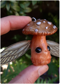 Mushroom Being Amulet 24 - Winged Golden | Magical Creature Pendant - TerraTundra - Artes Mágicas