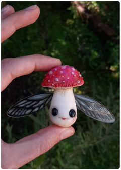 Mushroom Being Amulet 17 - Winged Amanita | Magical Creature Pendant - TerraTundra - Artes Mágicas